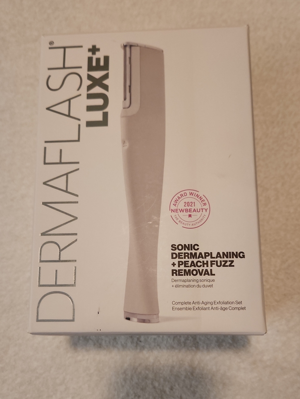 Dermaflash Luxe+ Sonic Dermaplaning Tool - Stone